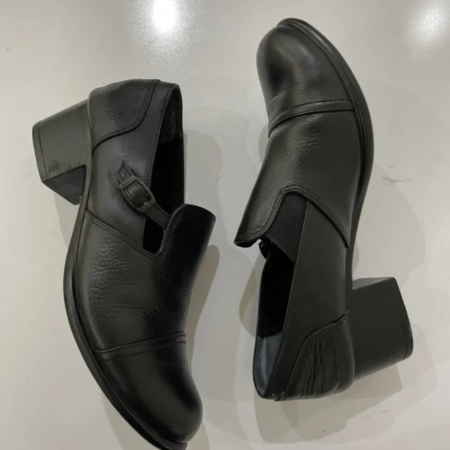 کفش چرم طبی