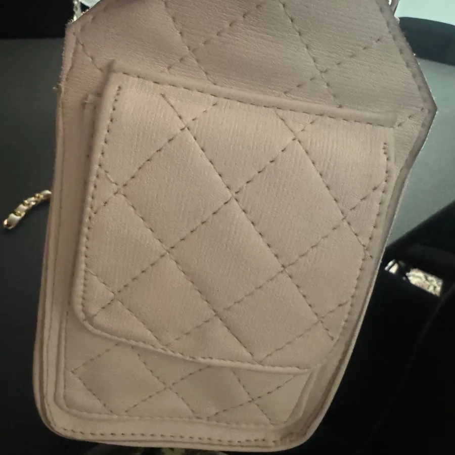 کیف طرح شنل