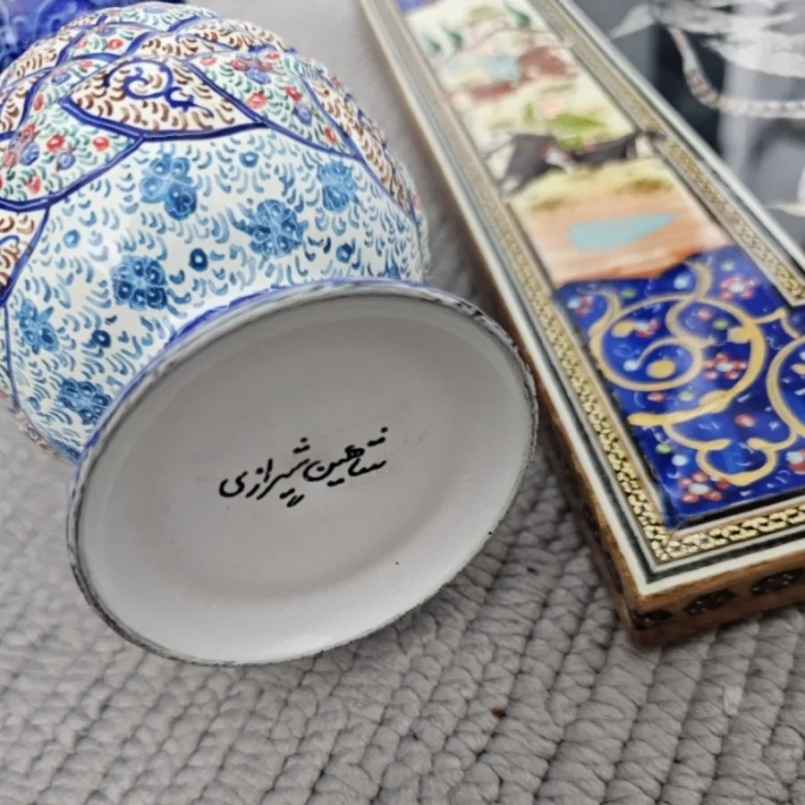 تابلو قلم زنی و گلدان