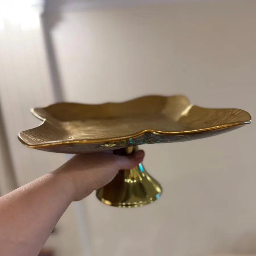 شیرینی خوری