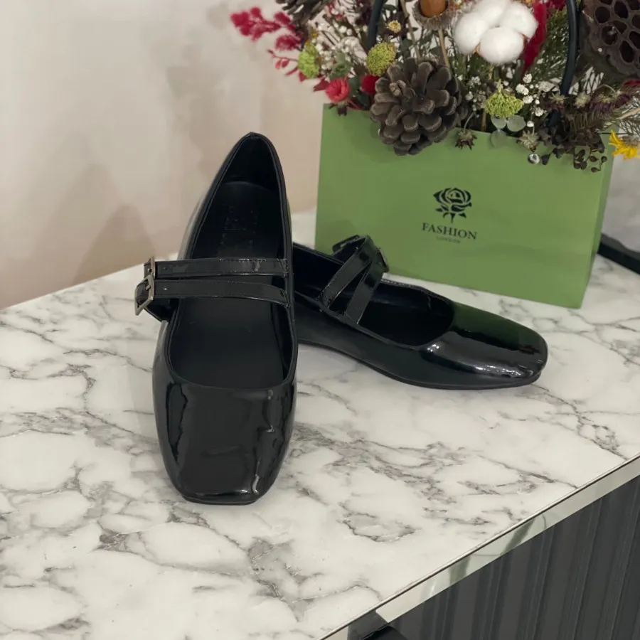 کفش عروسکی zara