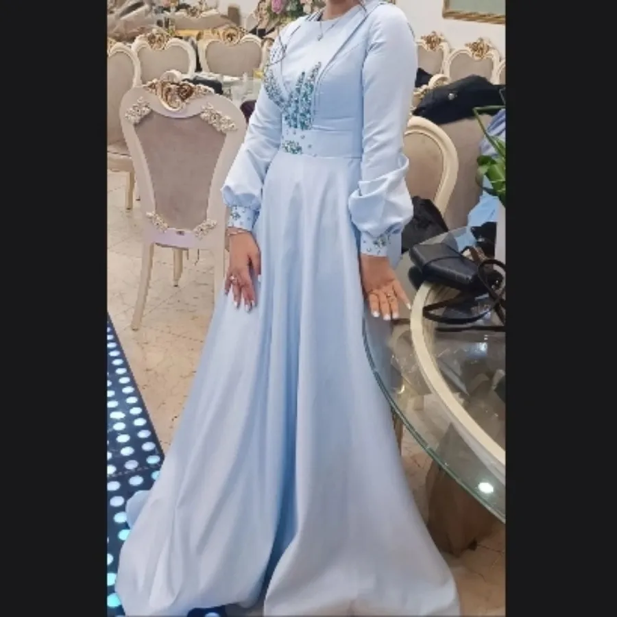 لباس مجلسی پوشیده