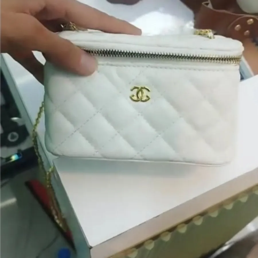 کیف وارداتی شنل سفید