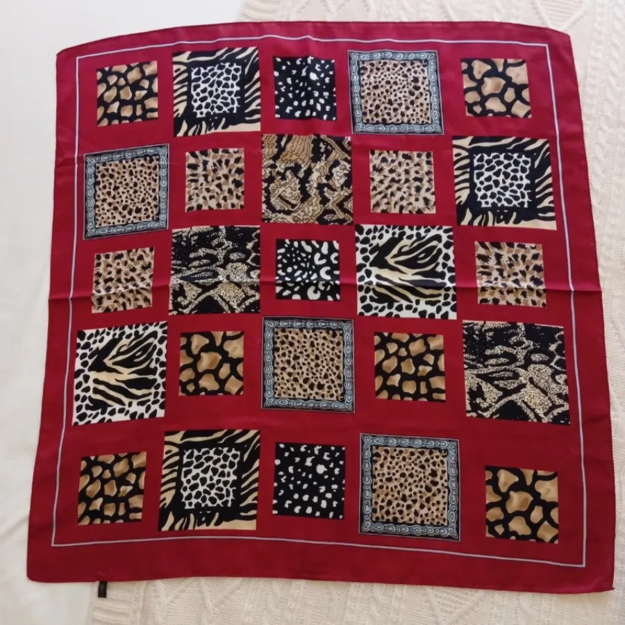 روسری کوتاه