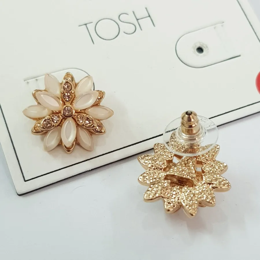گوشواره گل نگین دار TOSH