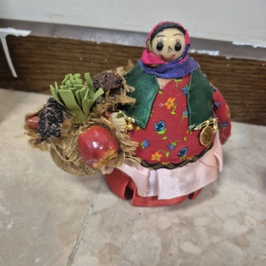 مجسمه هفت سین کادو