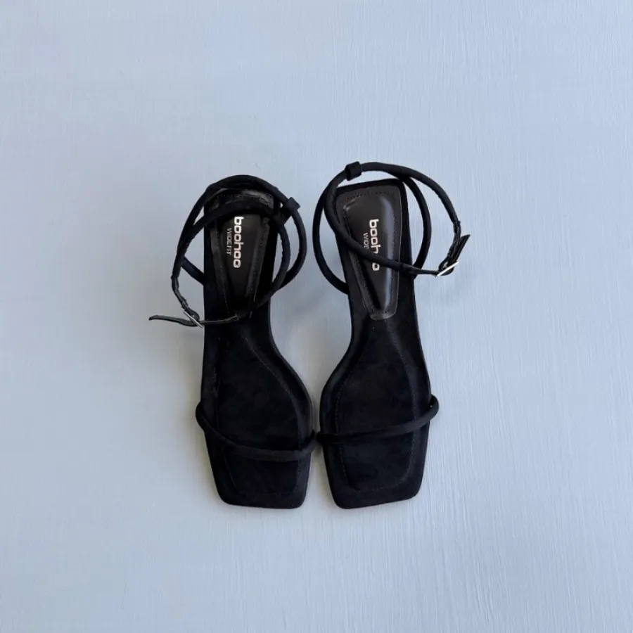 کفش اورجینال BOOHOO