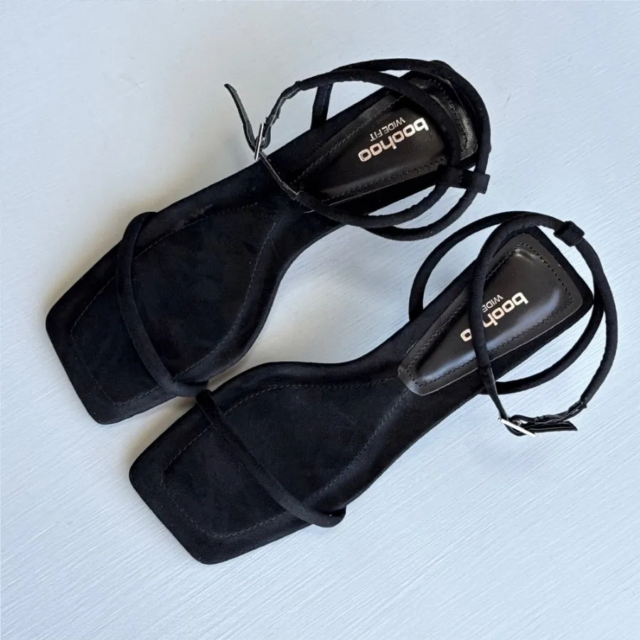 کفش اورجینال BOOHOO
