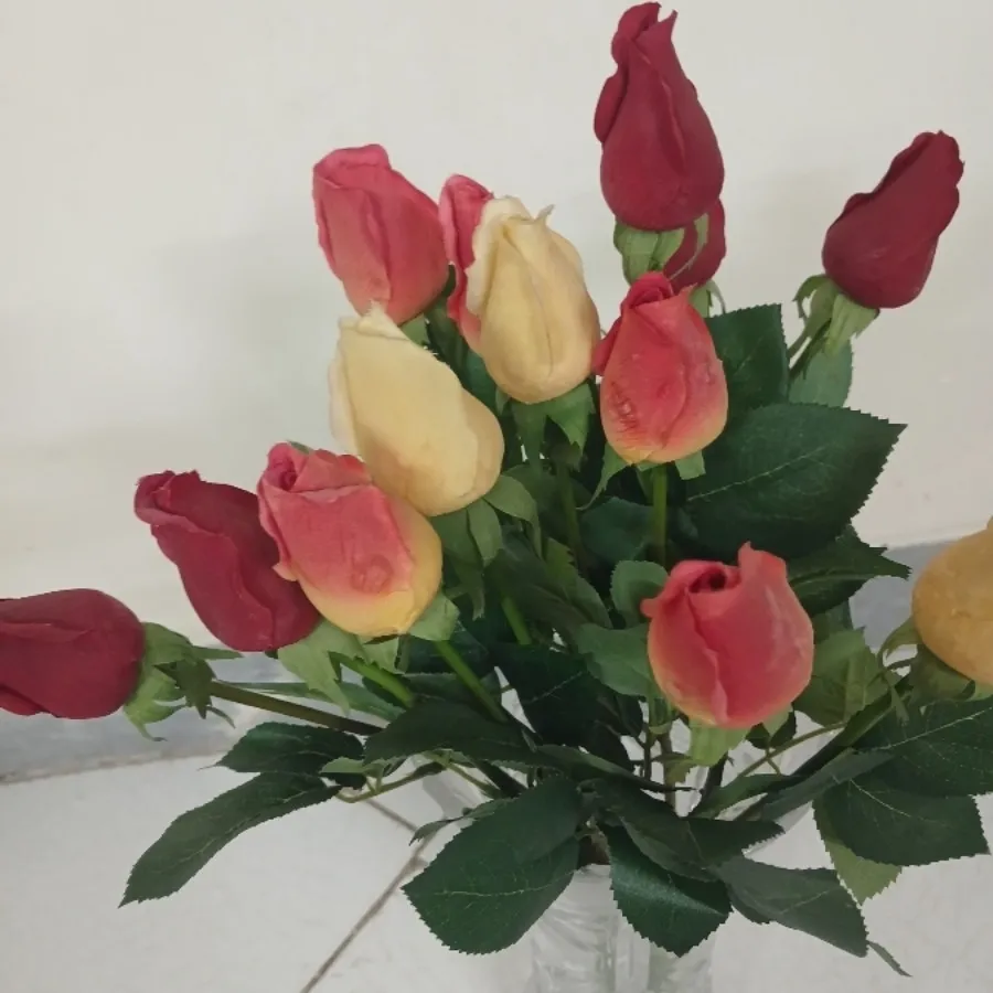 گل رز مصنوعی