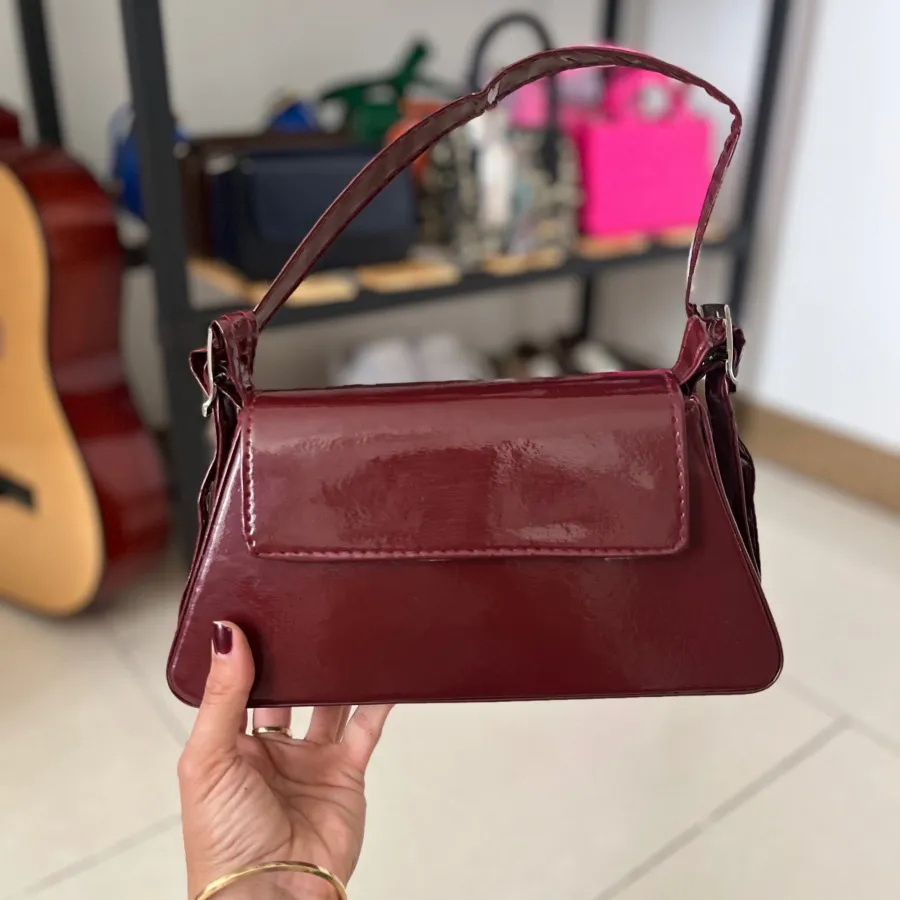 کیف زرشکی