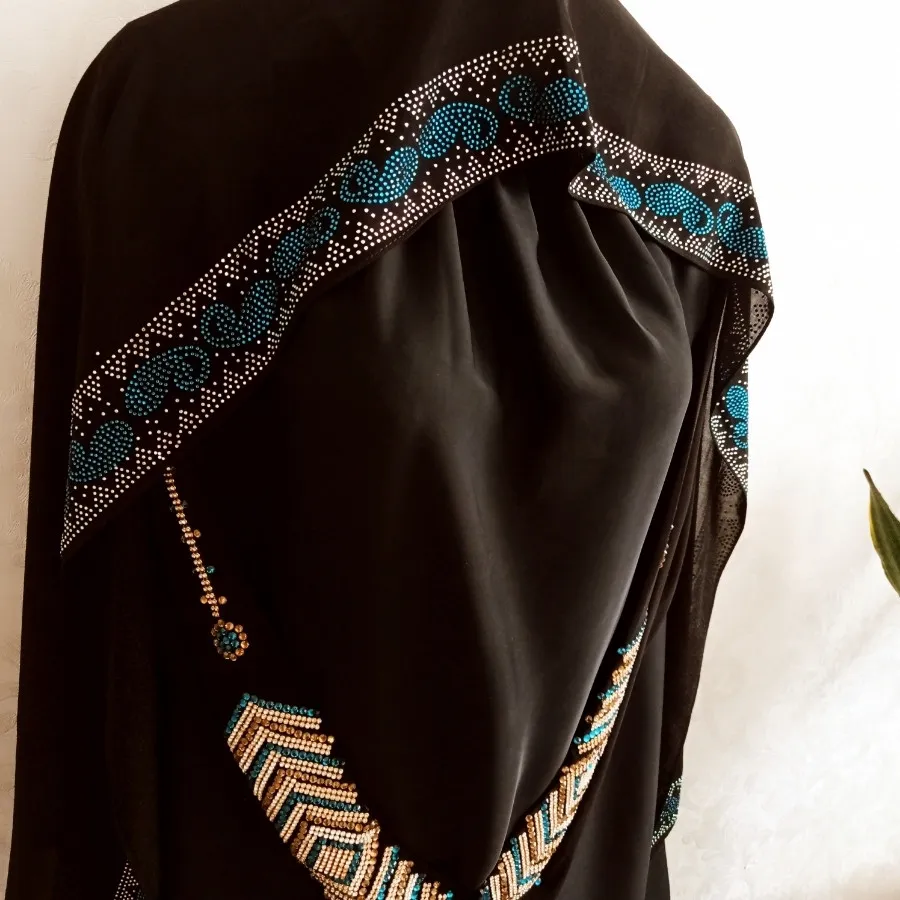 مانتوعربی نگینجواهر دوزی