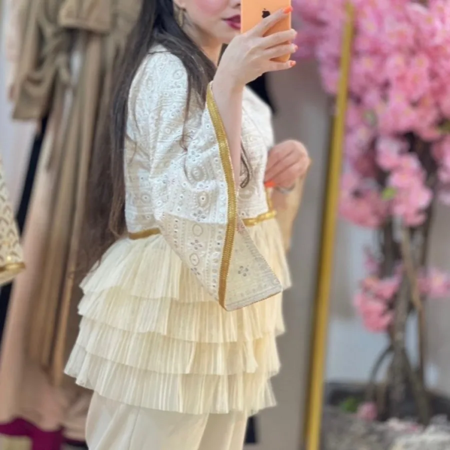 مانتومزونی عروسکی تور دار