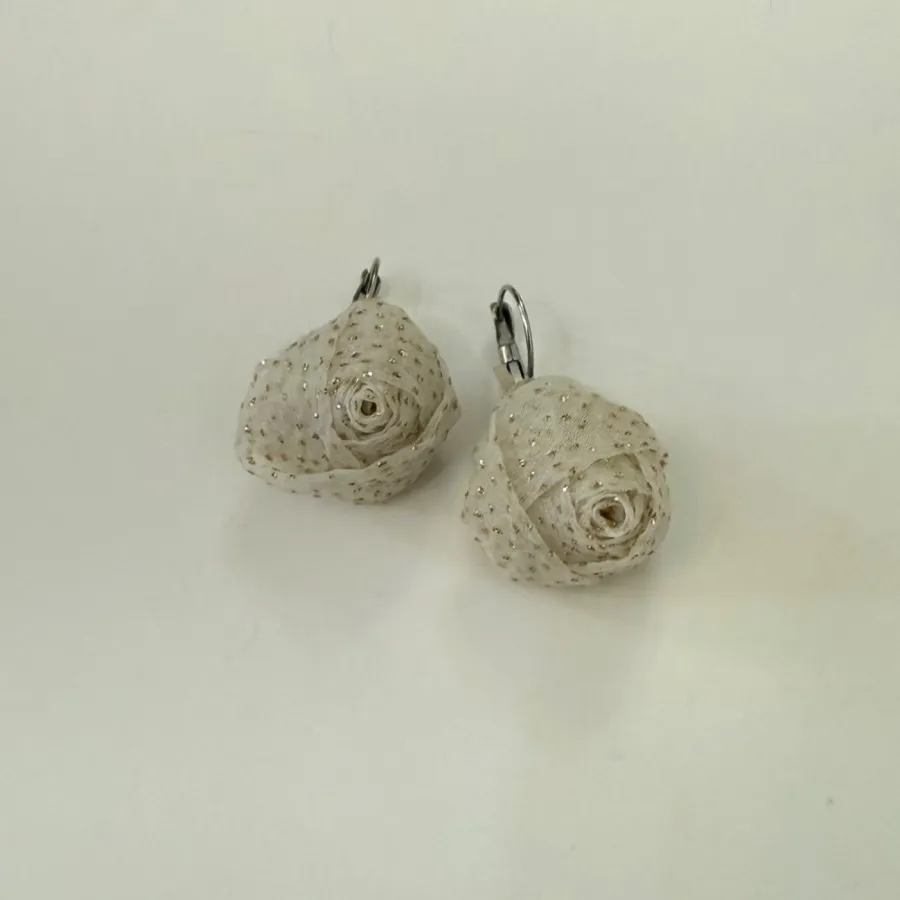 گوشواره پارچه‌ای گل