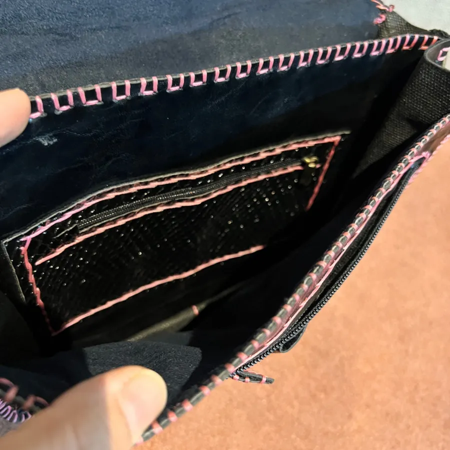 کیف پیاده روی چرم دست دوز