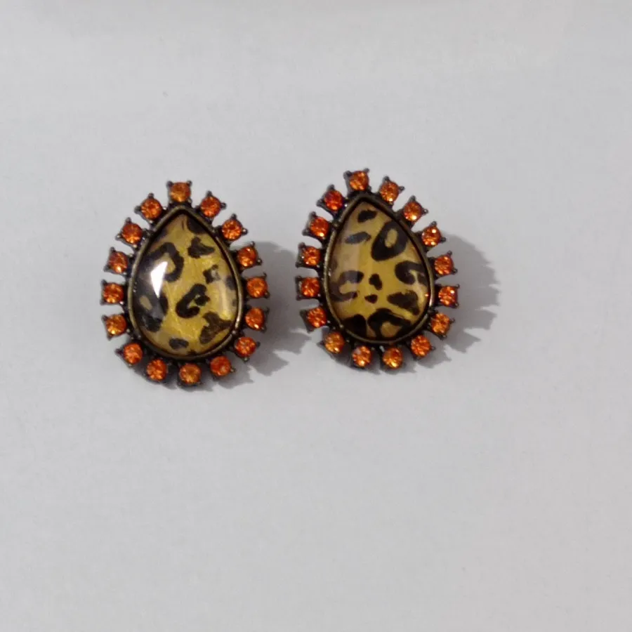گوشواره طرح پلنگی