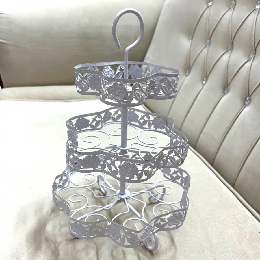 شیرینی خوری کاپ کیک خوری