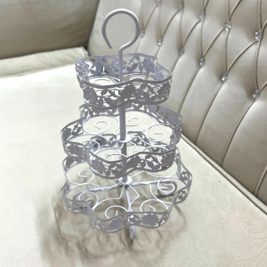 شیرینی خوری کاپ کیک خوری