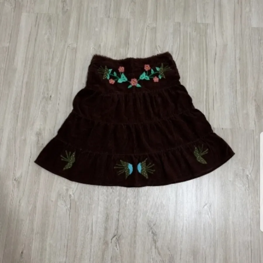 دامن کبریتی گلدوزی شده