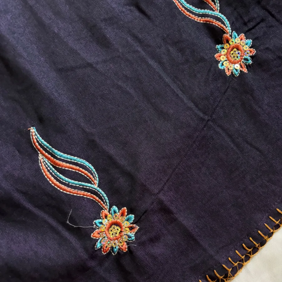پیراهن گلدوزی