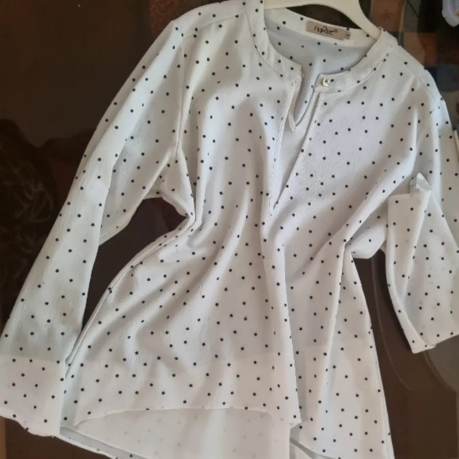 شومیز خالخالی
