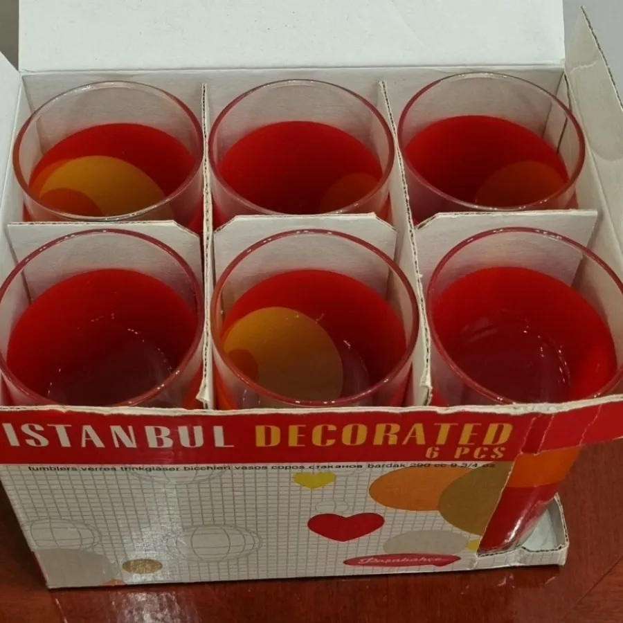 لیوان شربت خوری