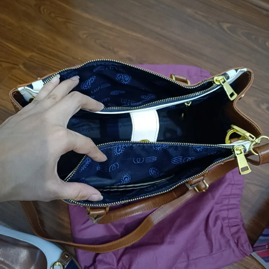 کیف چرم بوفالو سفید