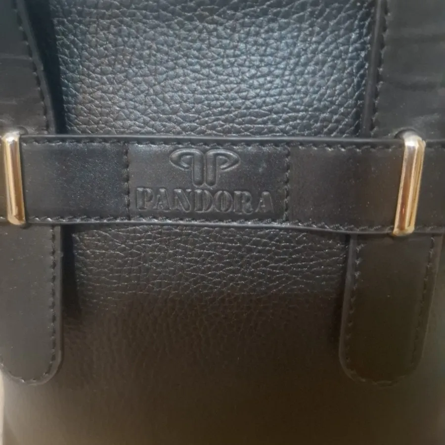کیف چرم‌گاوی برند پاندورا