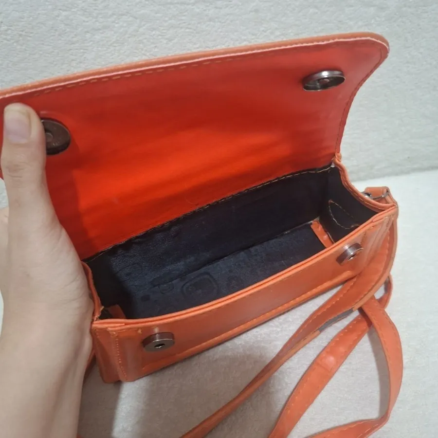 کیف نارنجی
