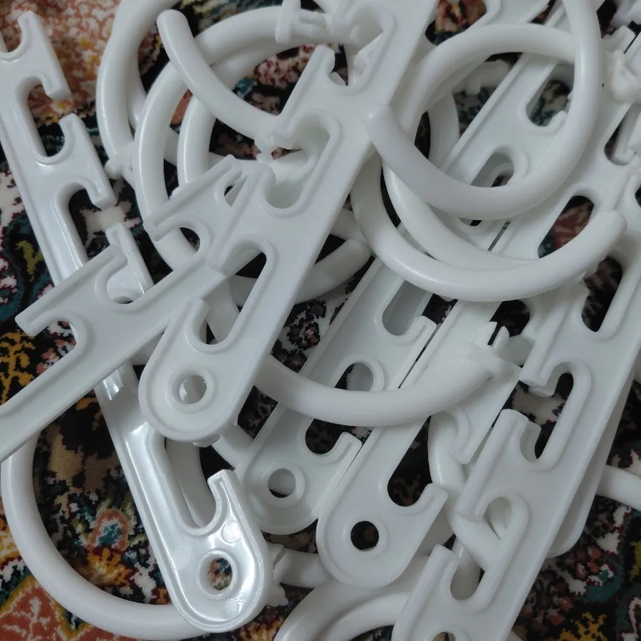 آویز لباس
