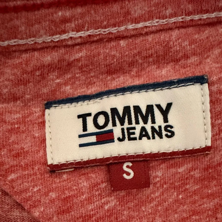 تیشرت نخی برند tommy