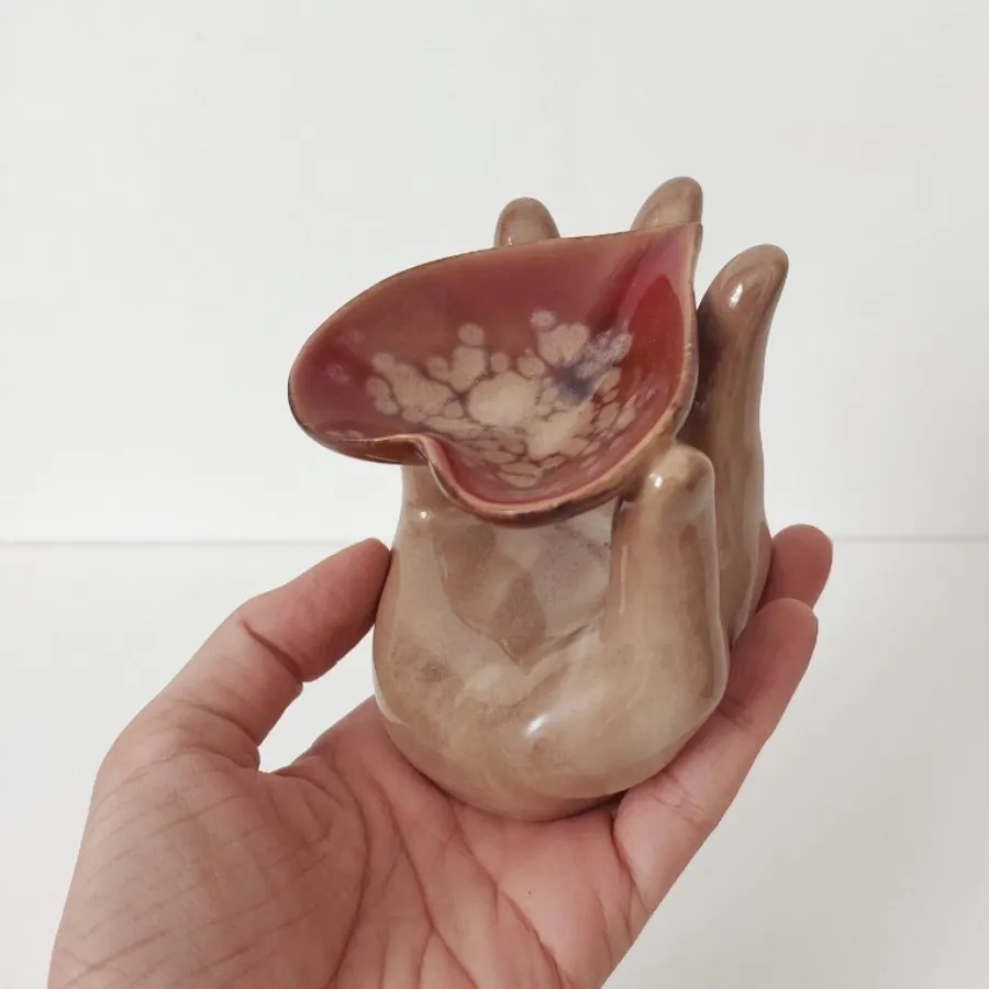 مجسمه  سرامیکی دست