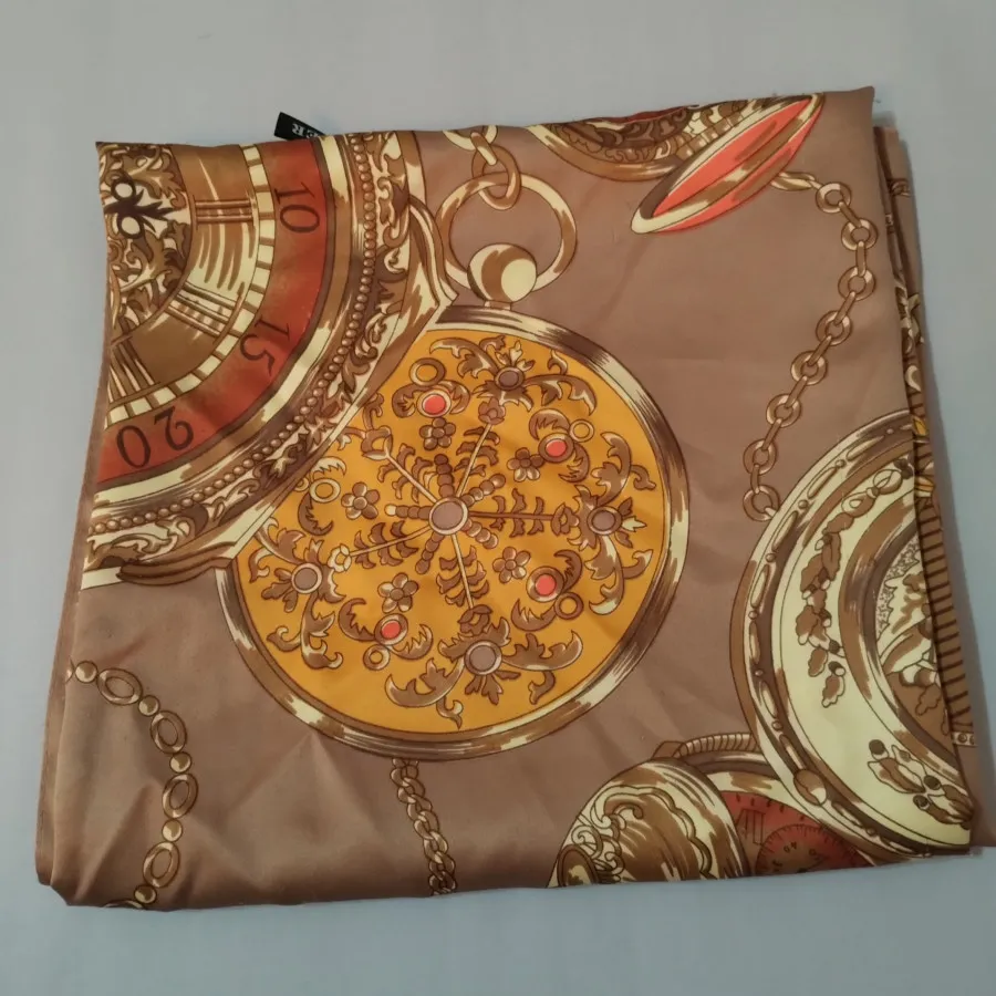 روسری ساتن