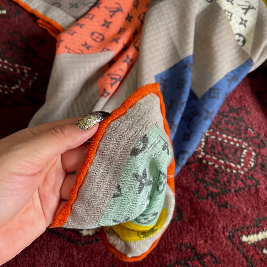 روسری لبه دست دوز