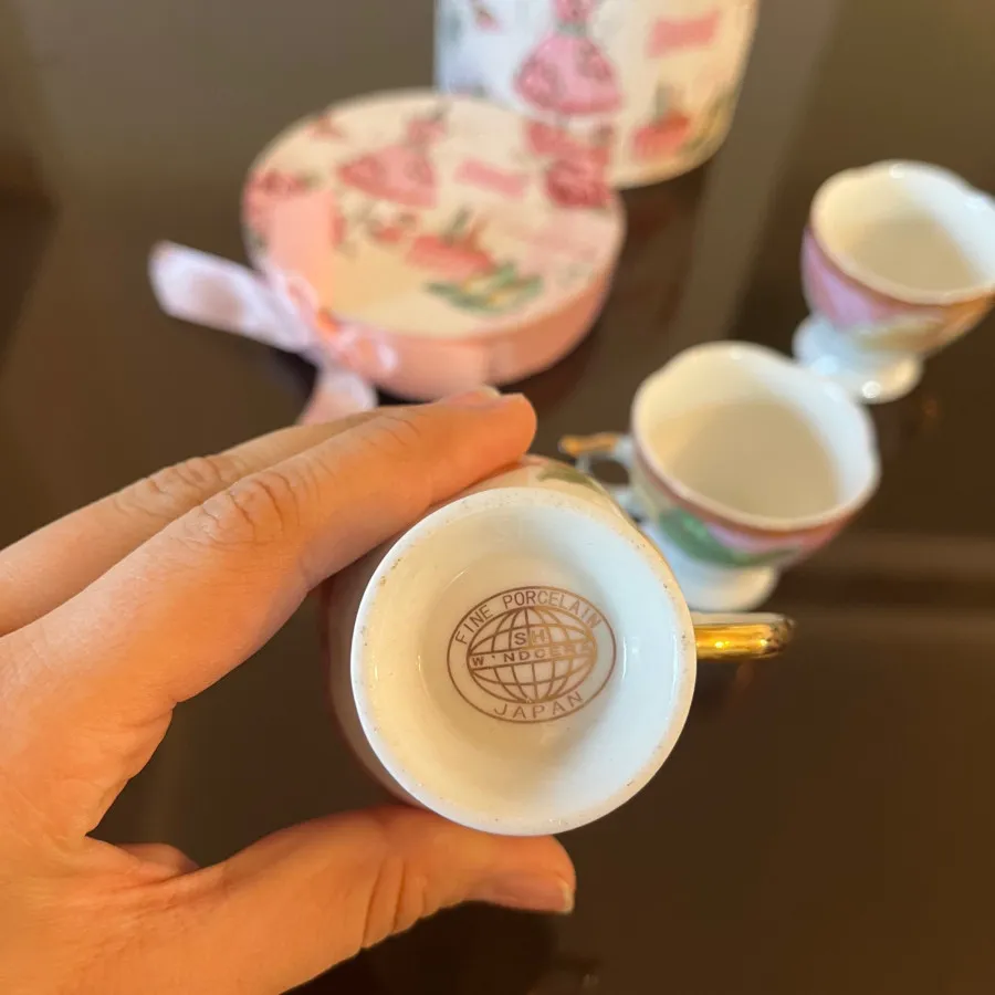 فنجون گل  ژاپنی