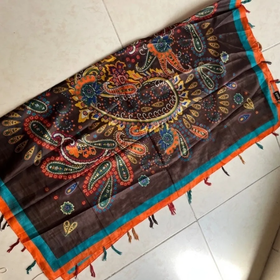 روسری ساتن