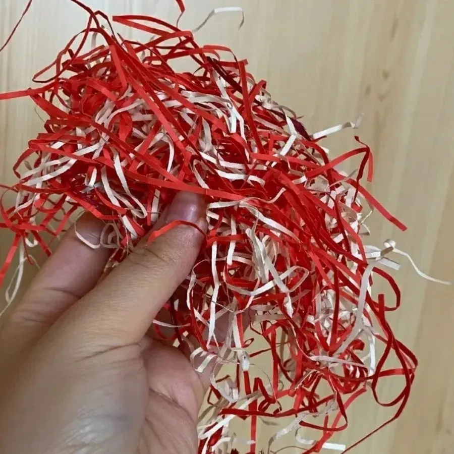 مقداری پوشال