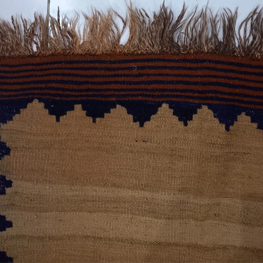 گیلیمچه یا قالیچه دستباف