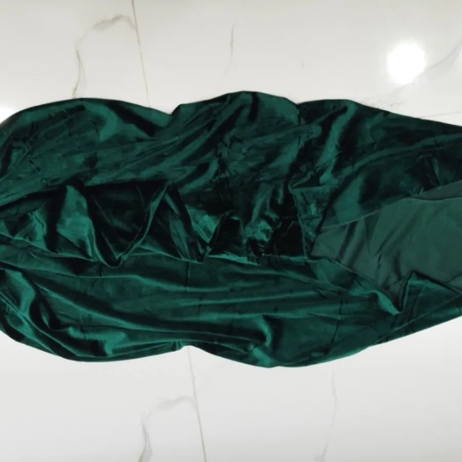 لباس دکلته مخمل