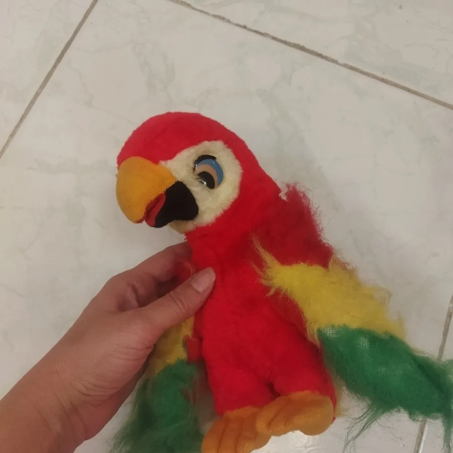 عروسک طوطی