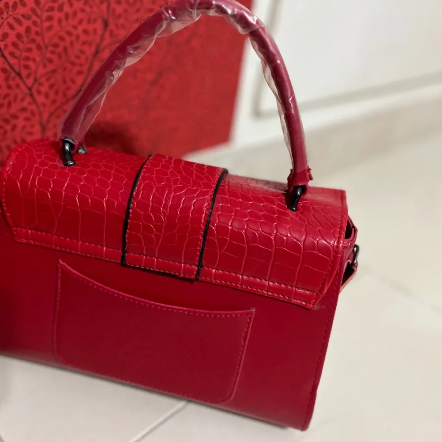 کیف مجلسی