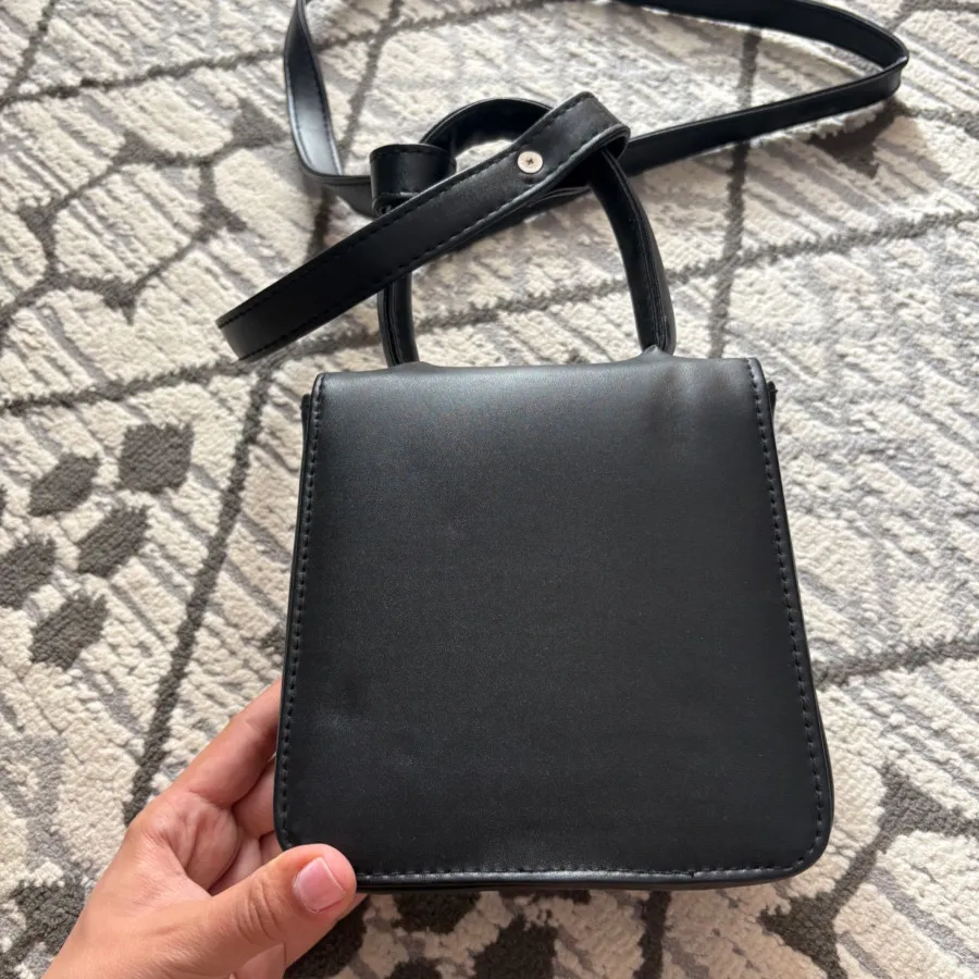 کیف صندوقی مشکی