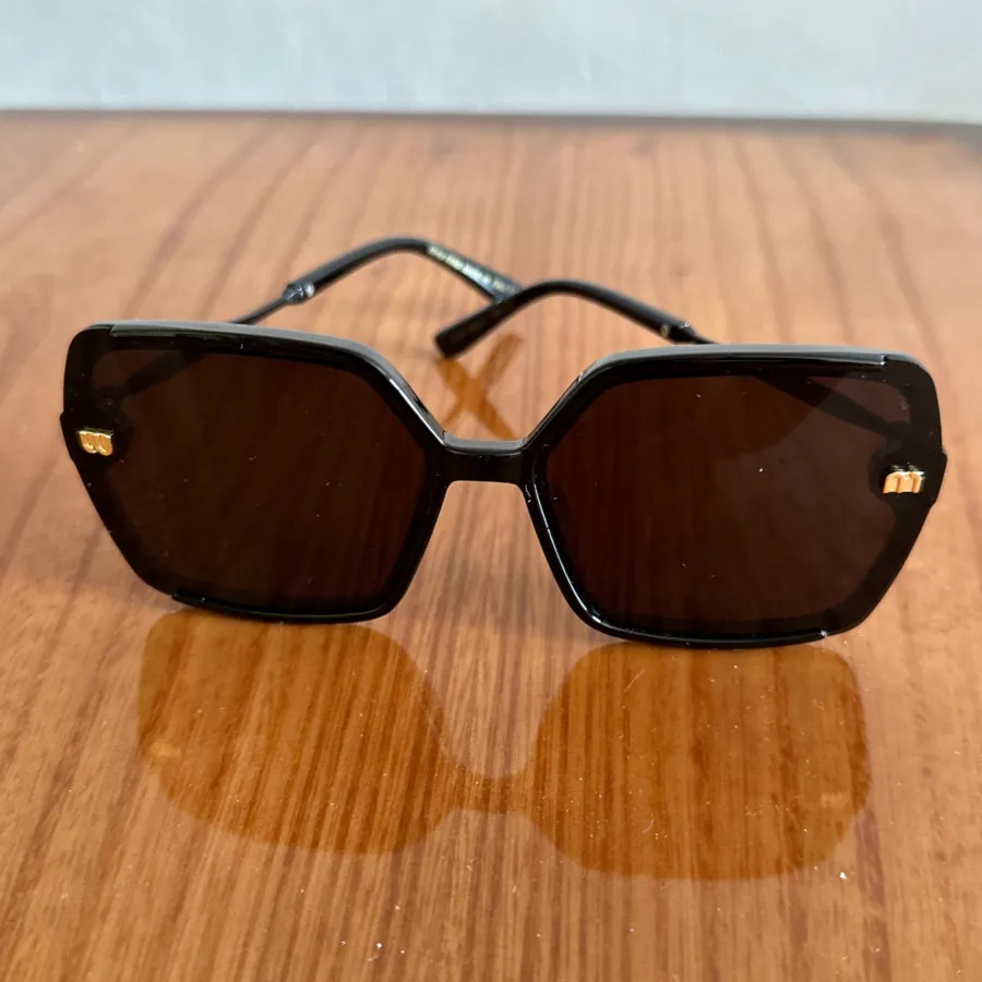 عینک آفتابی miu miu