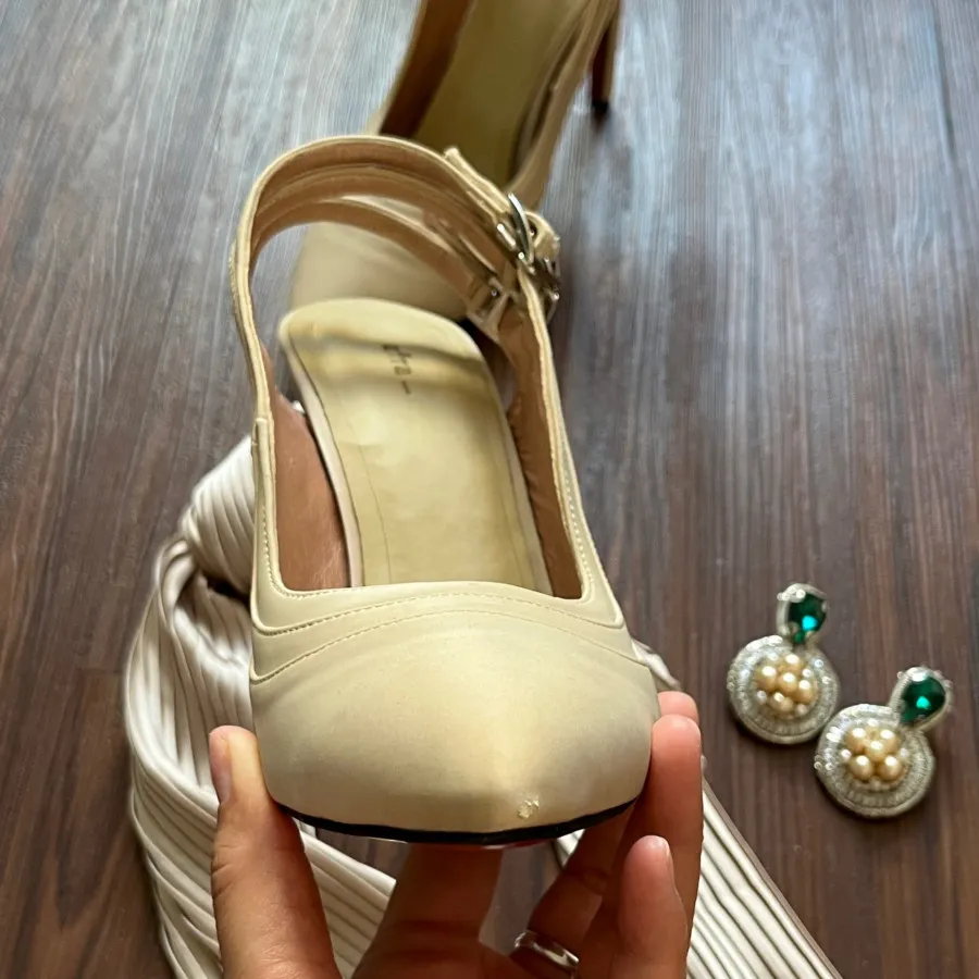 کفش مجلسی پاشنه بلند