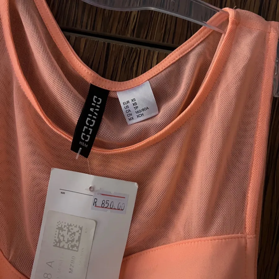 تاپ آستین حلقه ای H&M