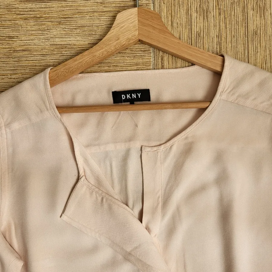 شومیز DKNY