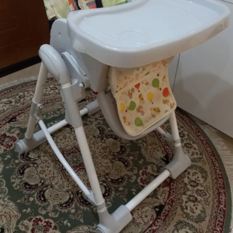 صندلی غذای بچه