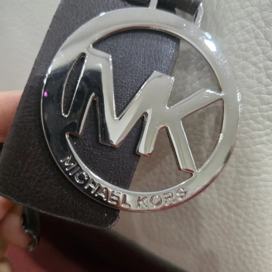 کیف  چرمی دوشی M.K