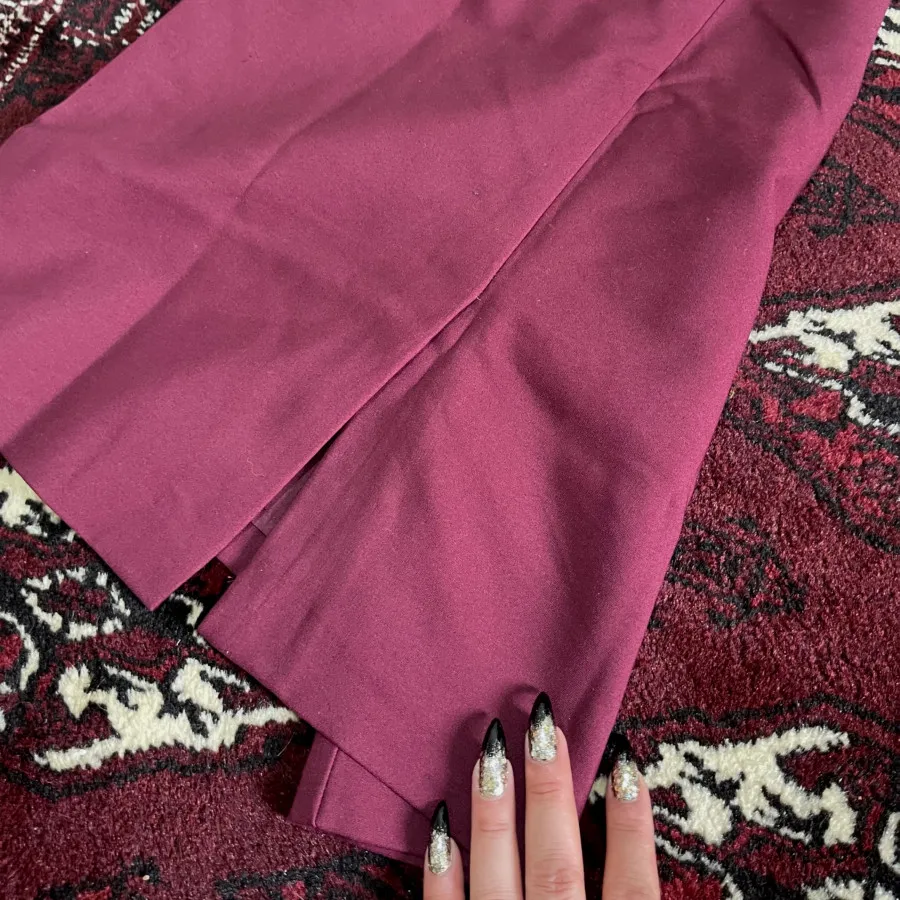 دامن زرشکی اسمارا