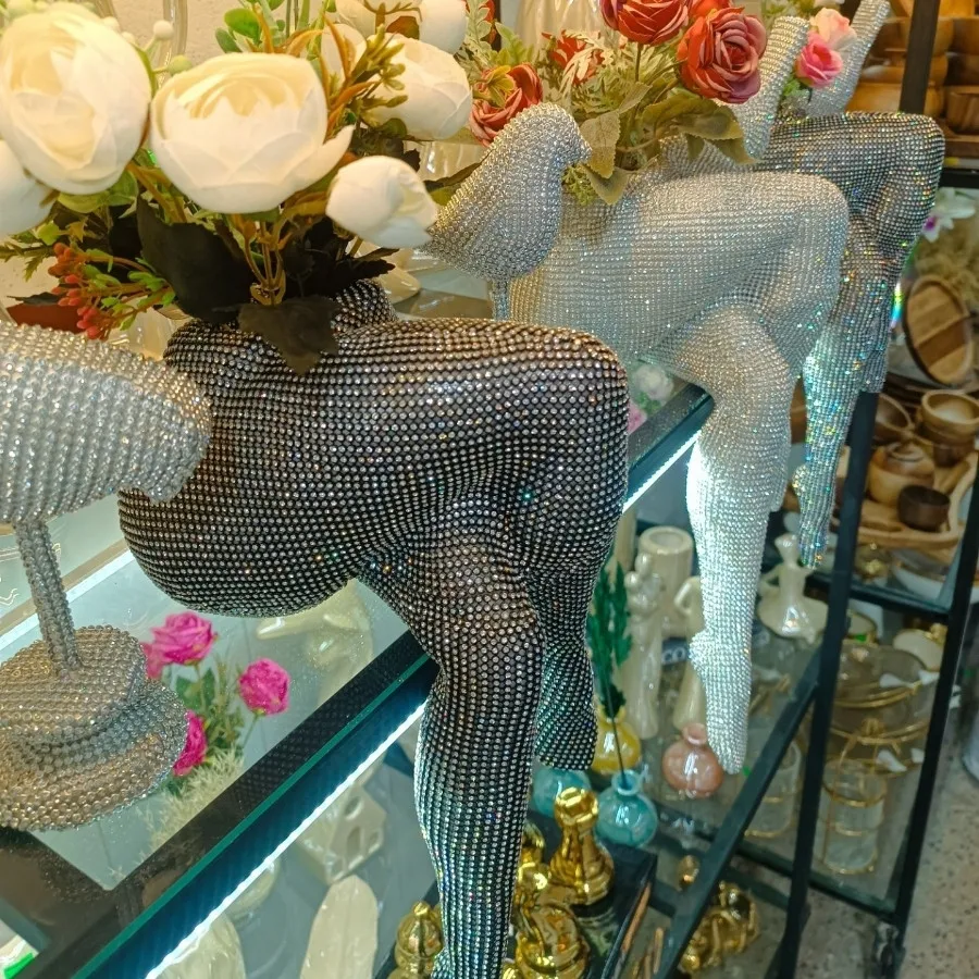 گلدون پا نگین کاری
