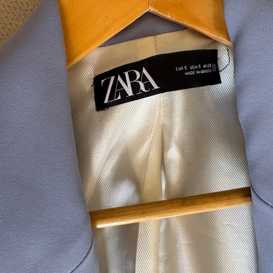 کت زارا آبی